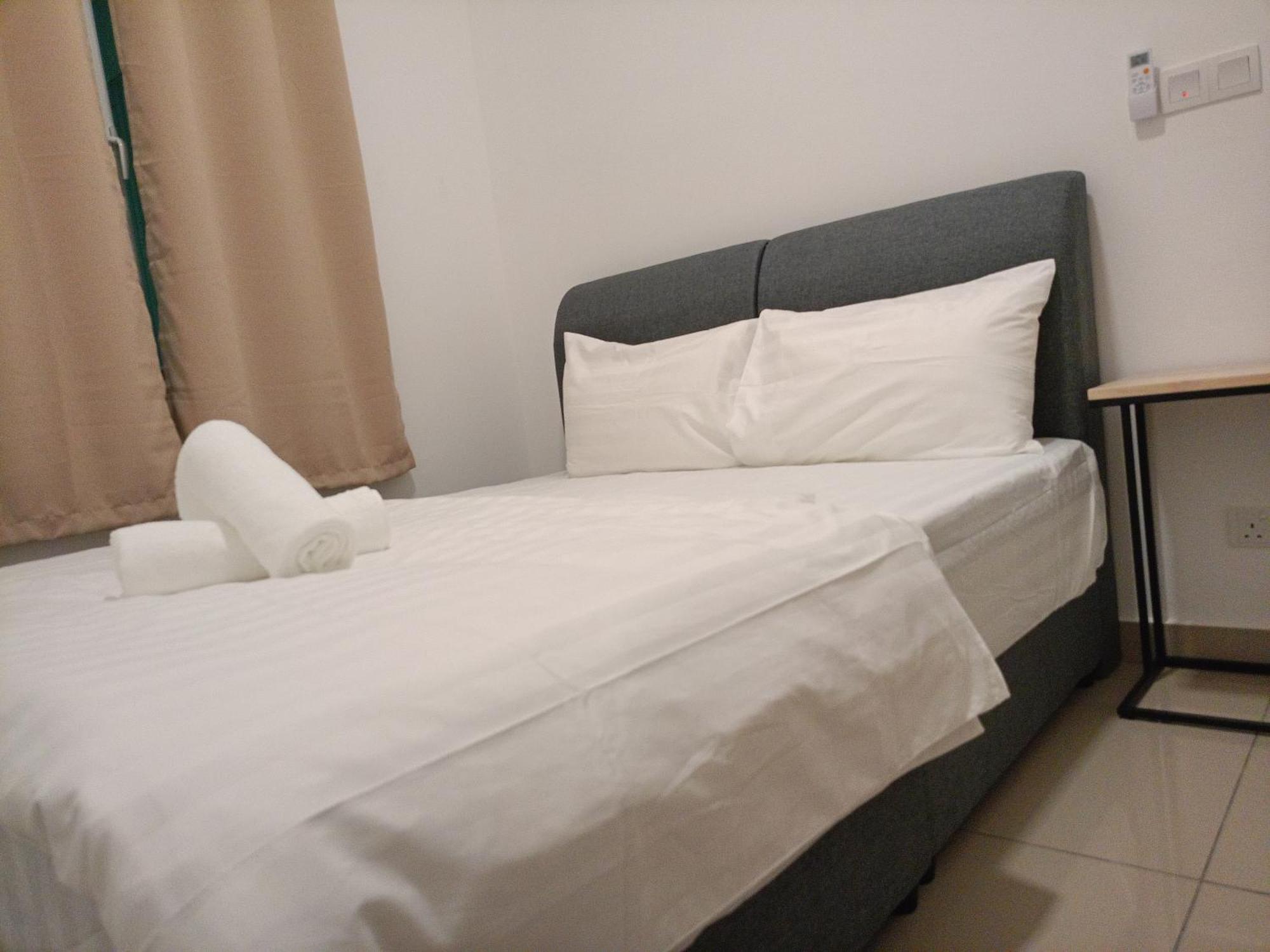 Amber Cove - Luxury Design By Luxpro Management - 6~7 Pax Apartment *